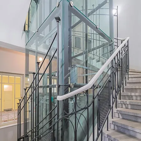 Chic Brick In Historic City By Rentez Apartament *